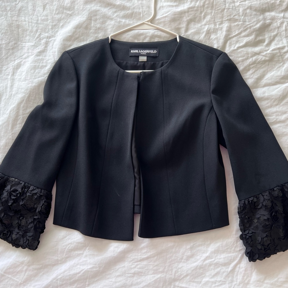 Karl Lagerffeld cropped blazer with floral motif